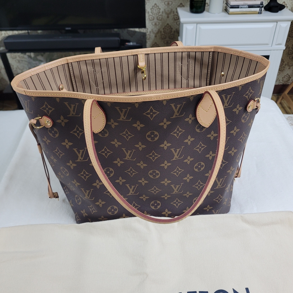 Louis Vuitton Neverfull